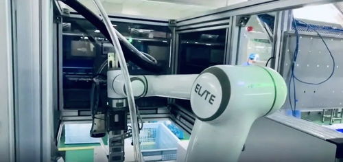 2021 協(xié)作機(jī)器人賽道再掀熱潮，軟硬件研發(fā)并行驅(qū)動(dòng)新高峰